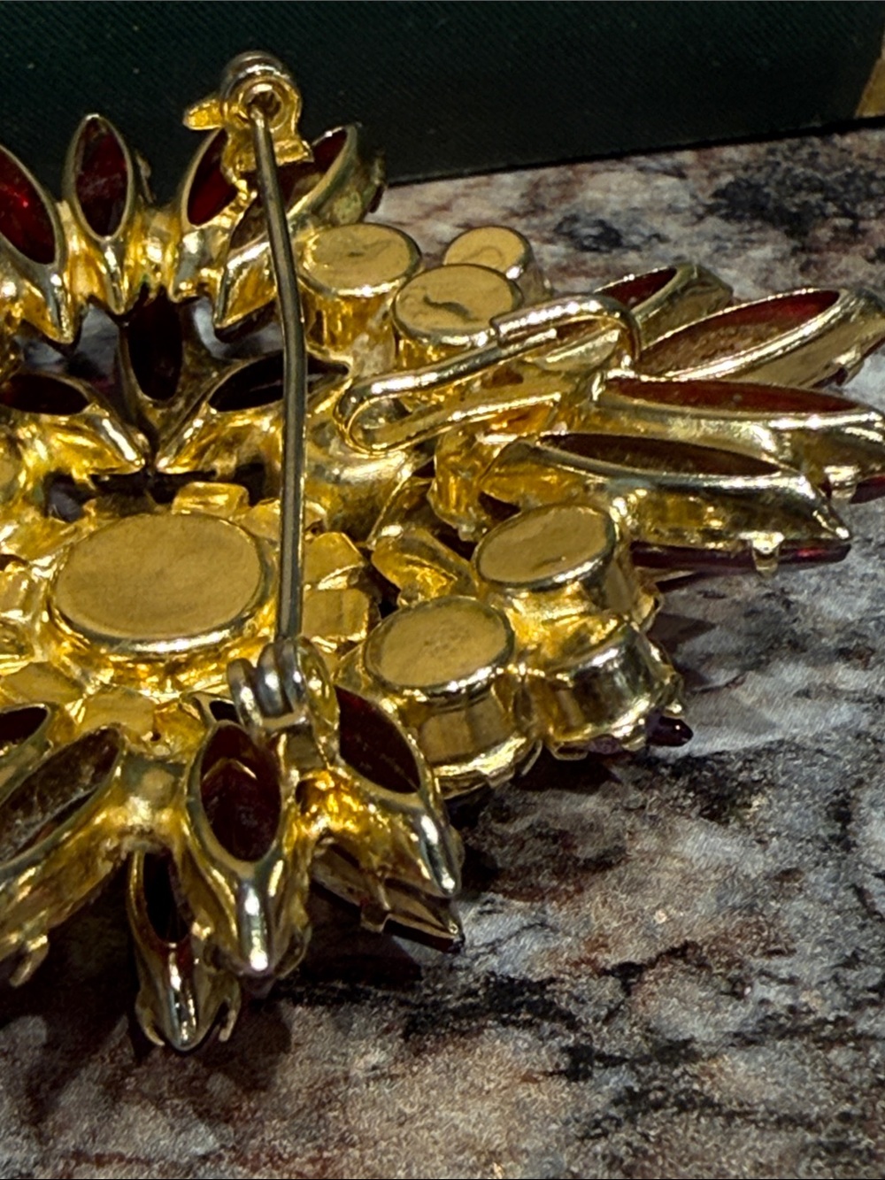Flower Brooch - Picture 6 of 8